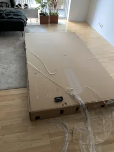 When the Store Won’t Carry It Upstairs: A 98-Inch TV in Glostrup