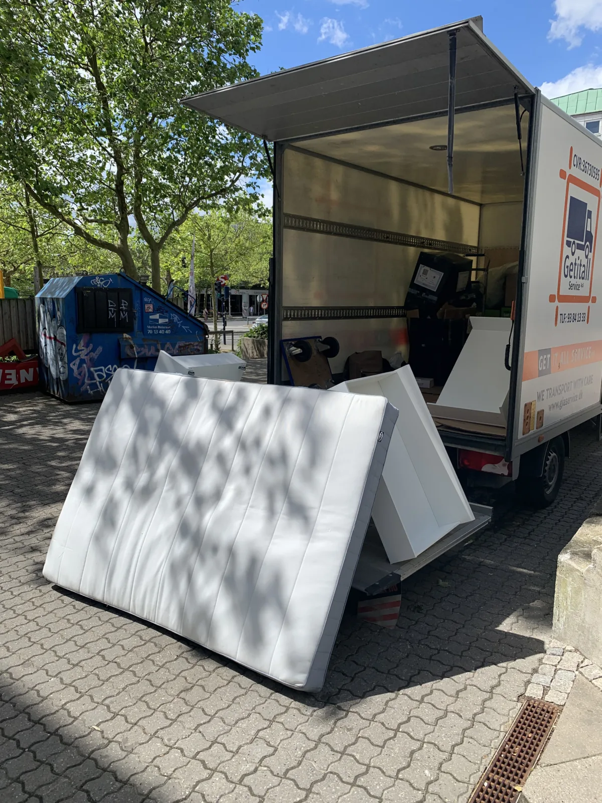 Flytning & Skraldeafhentning i Kongens Lyngby & Lyngby-Taarbæk — For DTU-Forskere, Familier & Virksomhedsprofessionelle | GIA Service ApS